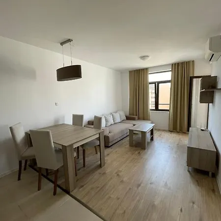 Apartment Aivazovski Park - Sp