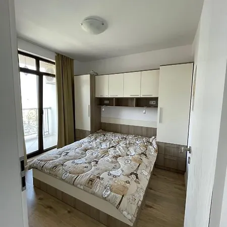 Apartment Aivazovski Park - Sp *
